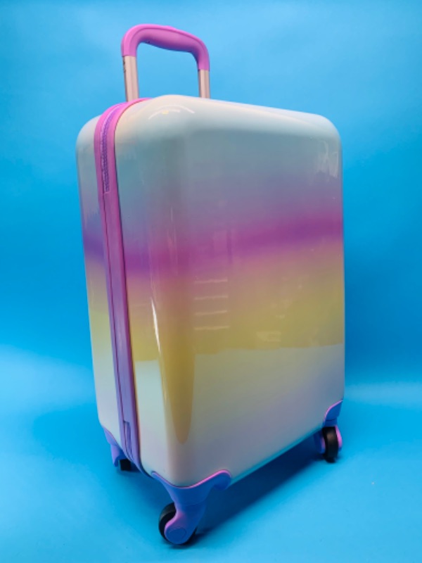 Photo 1 of 665015…21” crckt rolling hardside carry on luggage 