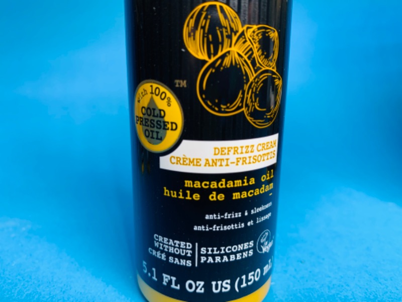 Photo 2 of 665279…6 natures box macadamia oil anti-frizz cream 5.1 oz each 