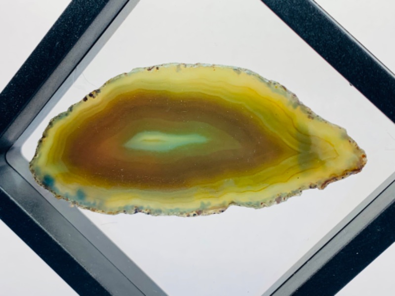 Photo 1 of 665518…agate rock slice in 3.5 x 3.5” display stand 