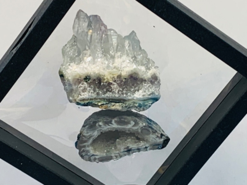 Photo 1 of 665544…crystal and geode rock formations in 3.5” display 