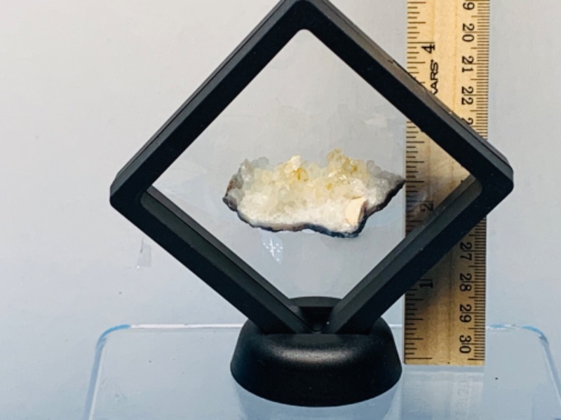 Photo 2 of 665549…crystal rock formation in 3.5” display 