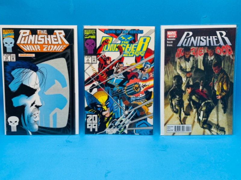 Photo 1 of 665757…3 punisher comics in plastic sleeves 
