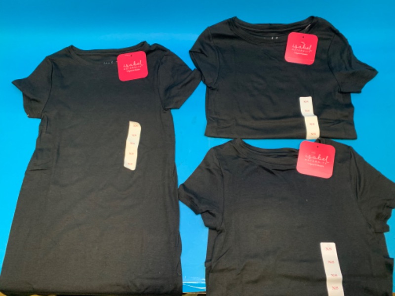 Photo 1 of 666015… 3 maternity shirts size xs