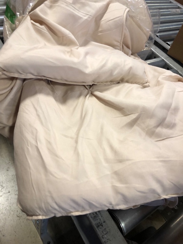 Photo 1 of Amazon Basics Pinch Pleat All-Season Down-Alternative Comforter Bedding