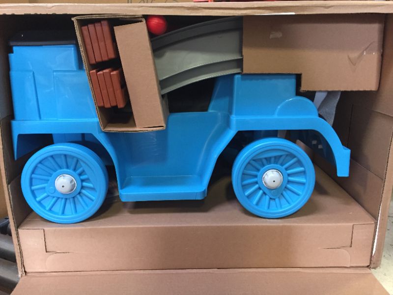 Photo 2 of Fisher-Price Power Wheels Thomas And Friends Thomas With Track