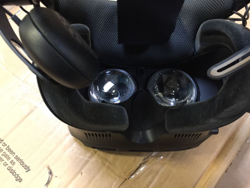 Photo 4 of **Selling for parts only** HTC Vive Cosmos Elite VR Headset (NONFUNCTIONAL)