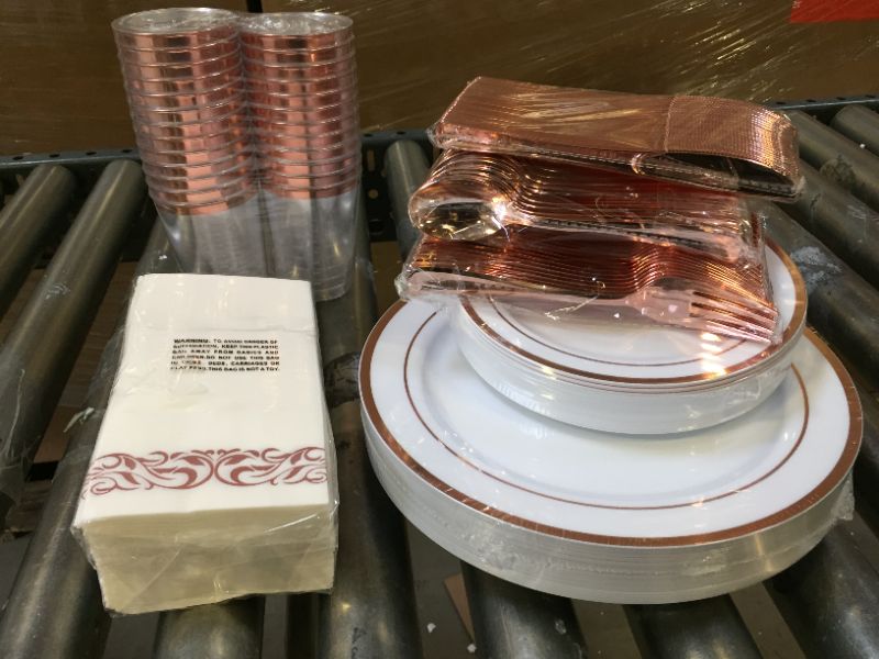 Photo 2 of 175 Piece Rose Gold Dinnerware Set 25 Guest-50 Rose Gold Rim Plastic Plates-25 Rose Gold Plastic Silverware-25 Rose Gold Plastic Cups-25 Linen Like Paper Napkins, FOCUSLINE Disposable Dinnerware Set