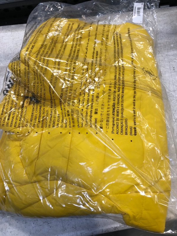 Photo 1 of Amazon Essentials Men's Packable Lightweight Water-Resistant Puffer Jacket SIZE MEDIUM 