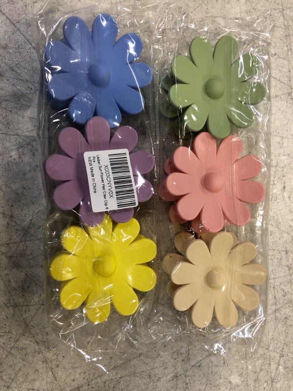 Photo 2 of 6 Pcs Hair Claw Clips Sun Flower Hair Clips, 3 Inch Large Claw Clips for Women Thin Thick Curly Hair Cute Dasiy Hair Clips, 90's Strong Hold Jaw Clip Hair Accessories(6 Colors)