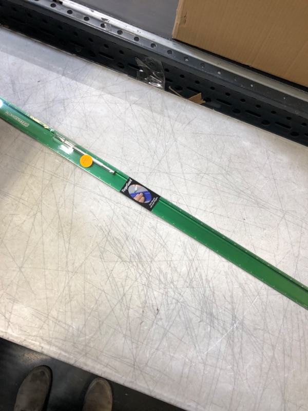 Photo 3 of Alumicolor AlumiCutter Aluminum Straight Edge w/Blade for Office, School, Engineering and Framing, 30IN, Green
