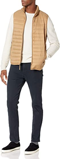 Photo 1 of Amazon Essentials Men's Lightweight Water-Resistant Packable Puffer Vest
Size: M