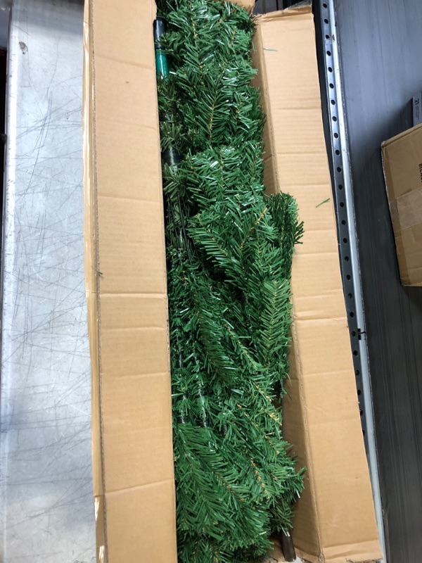 Photo 2 of Artificial Christmas Tree - Mupera 6FT Christmas Tree, Fake Christmas Tree 2022 New, PVC Xmas Pine Tree, 800 Branch Tips, for Home, Office, Shopping Center, Party/Holiday Decoration Gift Use 6 FT