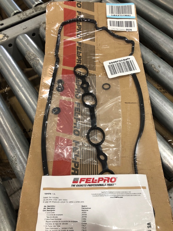 Photo 2 of FEL-PRO VS 50624 R Valve Cover Gasket Set