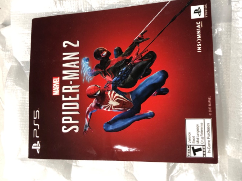 Photo 7 of PlayStation 5 Console – Marvel’s Spider-Man 2 Limited Edition Bundle
DISC VERSION, GAME INCLUDED