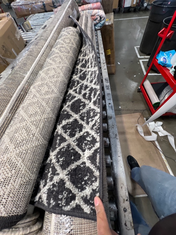 Photo 1 of 2ft rug 