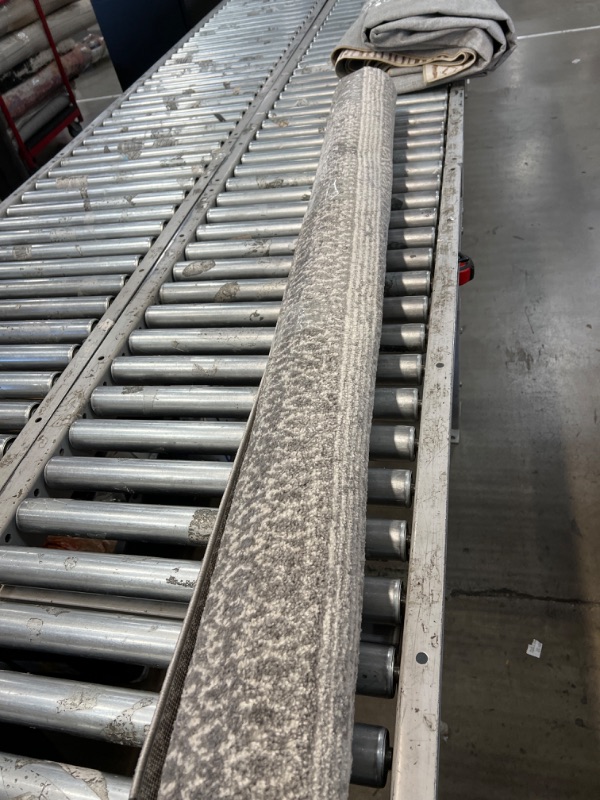 Photo 1 of 5ft area rug 