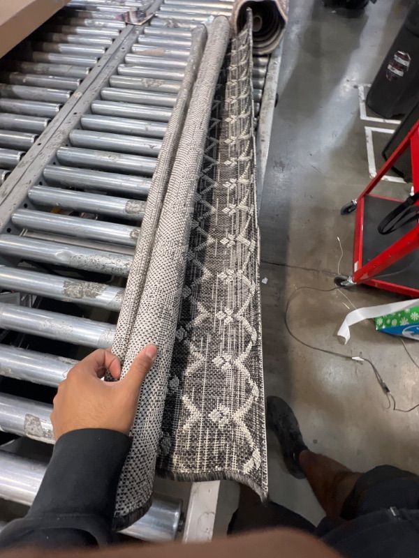 Photo 1 of 4ft area rug 