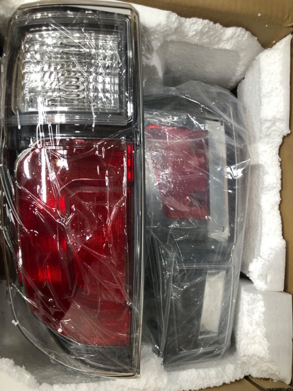 Photo 2 of ***SEE NOTES***Winjet® CTWJ-0466-BS - Black/Smoke Fiber Optic LED Tail Lights
