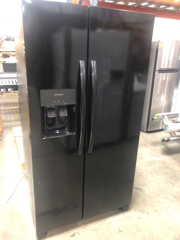 Photo 3 of SCRATCHED FRONT Frigidaire 25.6-cu ft Side-by-Side Refrigerator with Ice Maker (Black) ENERGY STAR
