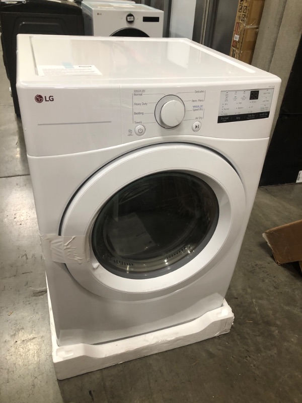 Photo 2 of LG 7.4-cu ft Stackable Electric Dryer (White) ENERGY STAR
