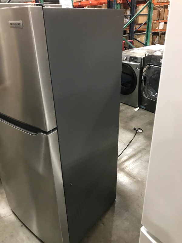 Photo 2 of Frigidaire Garage-Ready 18.3-cu ft Top-Freezer Refrigerator (Easycare Stainless Steel)
