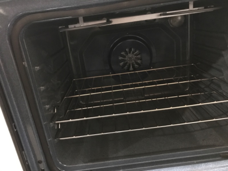 Photo 3 of Whirlpool 5.3 Cu. Ft. Single Oven Electric Range With Air Fry Oven In Stainless Steel WFE535S0LS - The Home Depot
