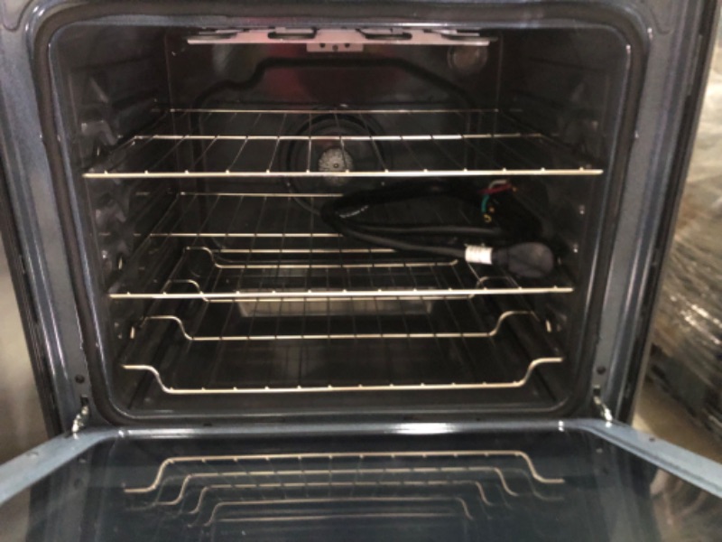 Photo 3 of Maytag MER8800FZ 6.4 Cu. Ft. Electric Range w/ True Convection – Stainless Steel
