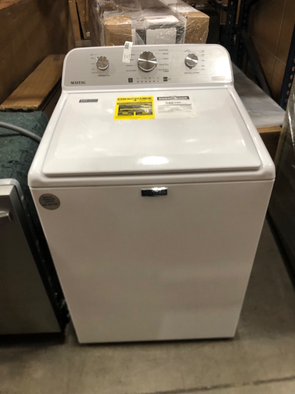 Photo 2 of Maytag 4.5-cu ft High Efficiency Agitator Top-Load Washer (White)
