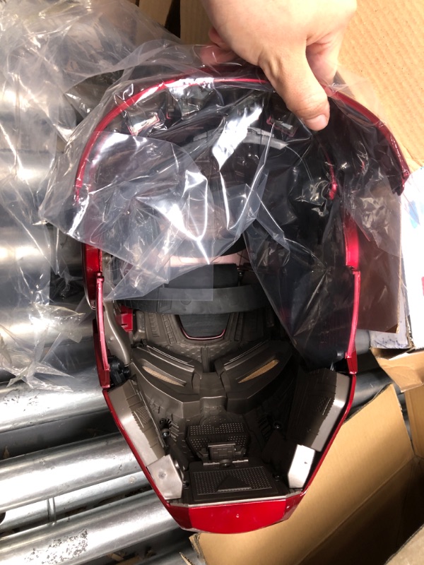 Photo 3 of Avengers Marvel Legends Iron Man Electronic Helmet - Multicolor Characters