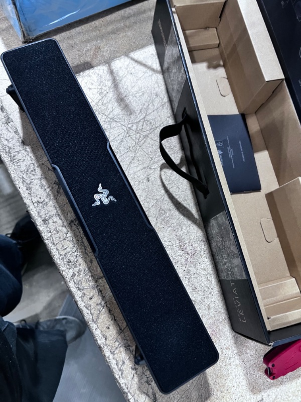 Photo 3 of Razer Leviathan V2 X: PC Soundbar with Full-Range Drivers 