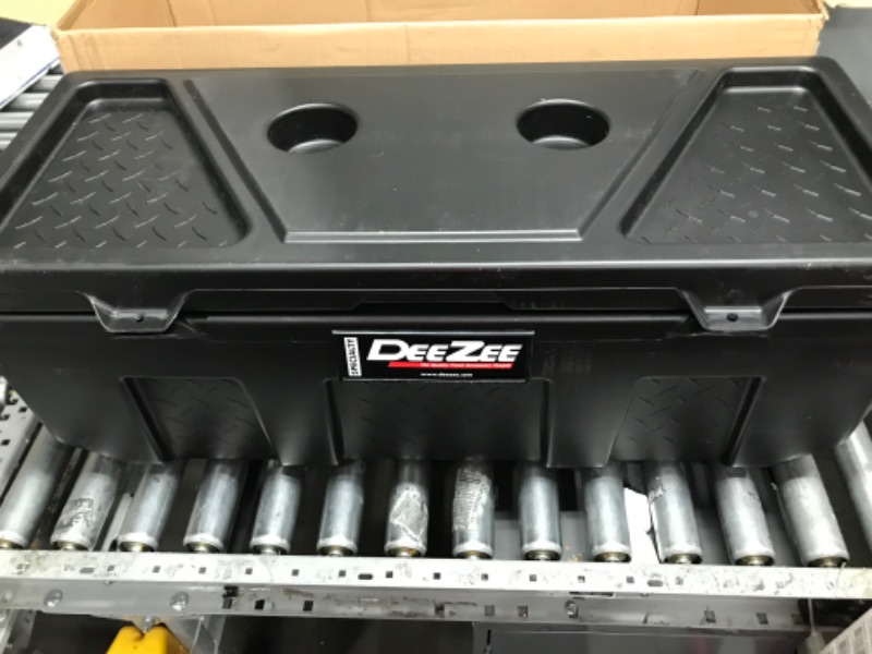 Photo 2 of DEE ZEE DZ6535P Poly Plastic Storage Chest