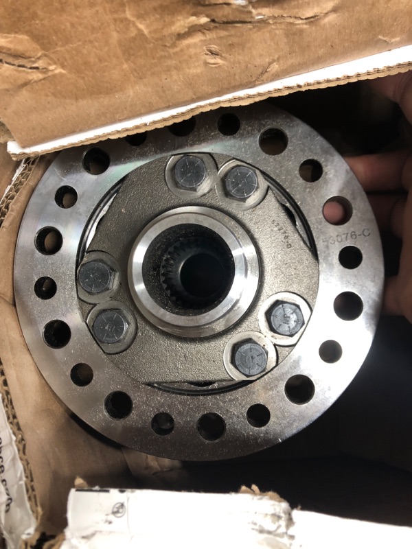 Photo 1 of Eaton 915A550 Detroit Truetrac 10.5" 35 Spline Differential for Ford