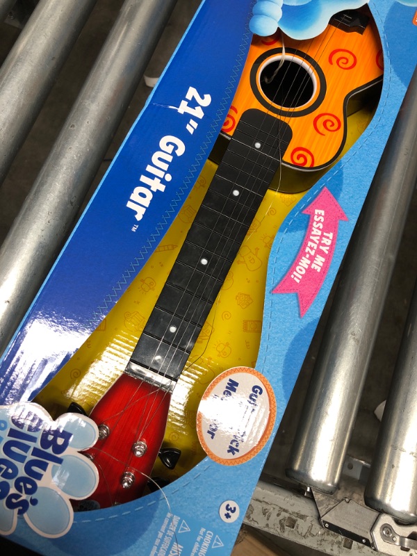 Photo 2 of BLUE'S CLUES & YOU: 21' Plastic Guitar with Real Metal Strings & Pick