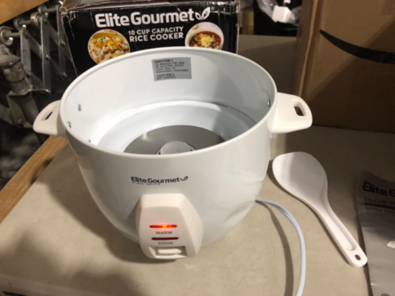Photo 1 of **POWERS ON** **SEE PHOTOS** Elite Gourmet ERC-2010 Electric Rice Cooker 