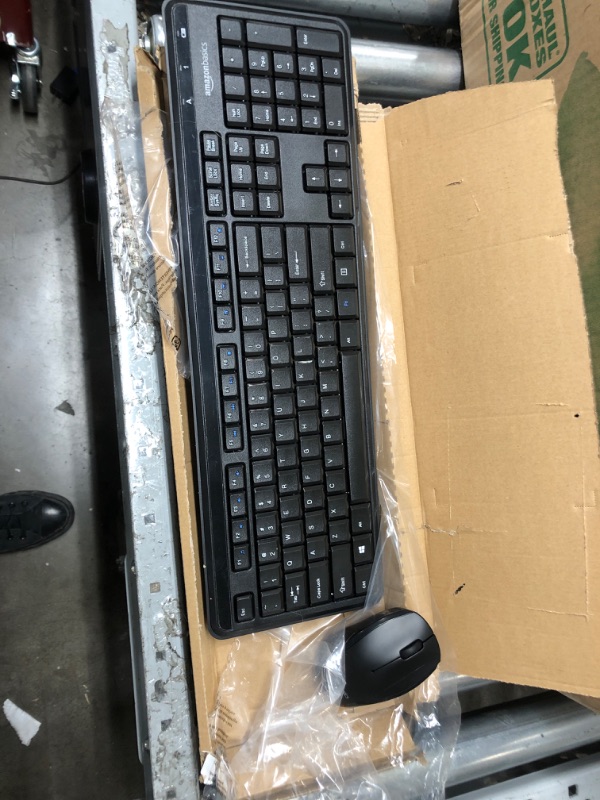 Photo 1 of wireless keyboard and mouse