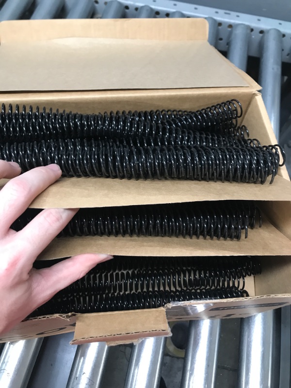 Photo 3 of GBC Binding Spines/Spirals/Coils, 18mm, 140 Sheet Capacity, 4:1 Pitch, Color Coil, Black, 100 Pack (9665080) 18mm/140 Sheet Capacity