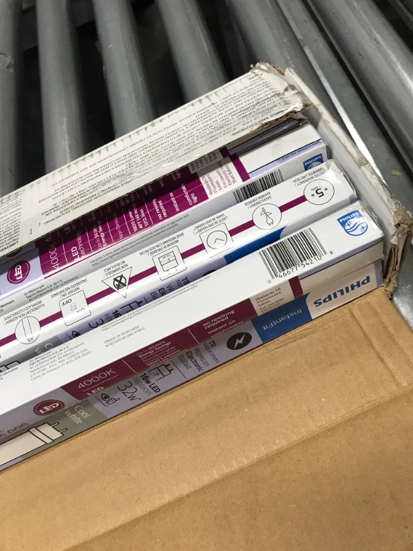 Photo 1 of 10 PACK 
32-Watt Equivalent 4 ft. Linear Cool White T8 InstantFit LED Tube Light Bulb (4000K)046677542108
