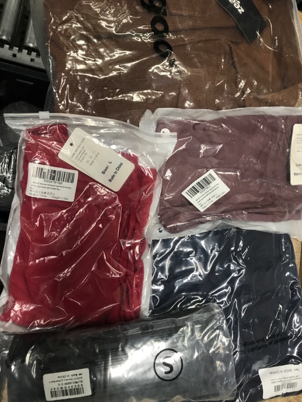 Photo 1 of 5 Pc Assorted Clothing Bundle