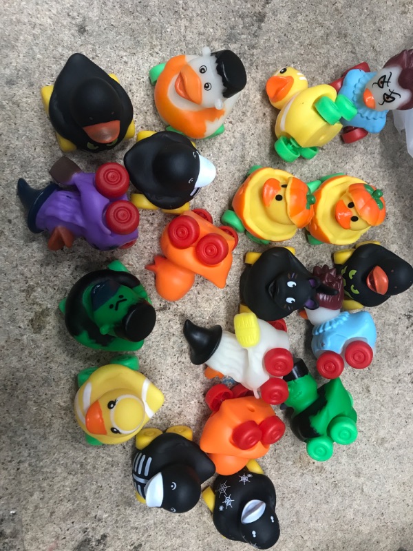 Photo 1 of 18 pc Assorted Rubber Duck Cars