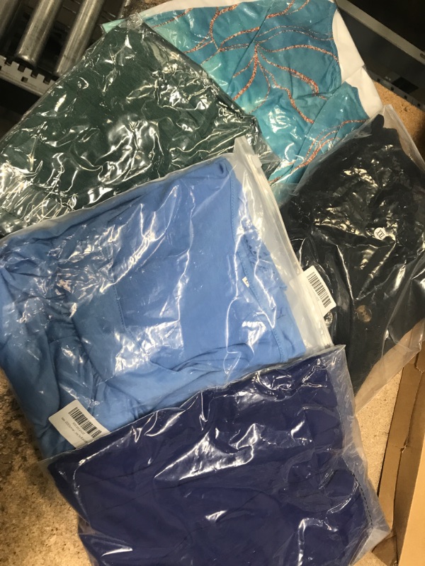 Photo 1 of 5 Piece Assorted Clothing Bundle 