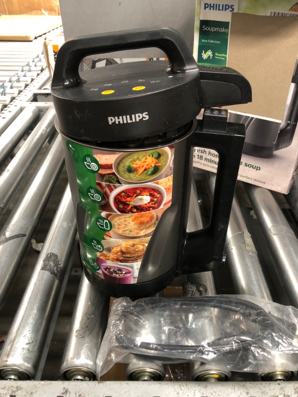 Photo 2 of 
Philips Soup and Smoothie Maker, Makes 2-4 servings, HR2204/70, 1.2 Liters, Black and Stainless Steel
