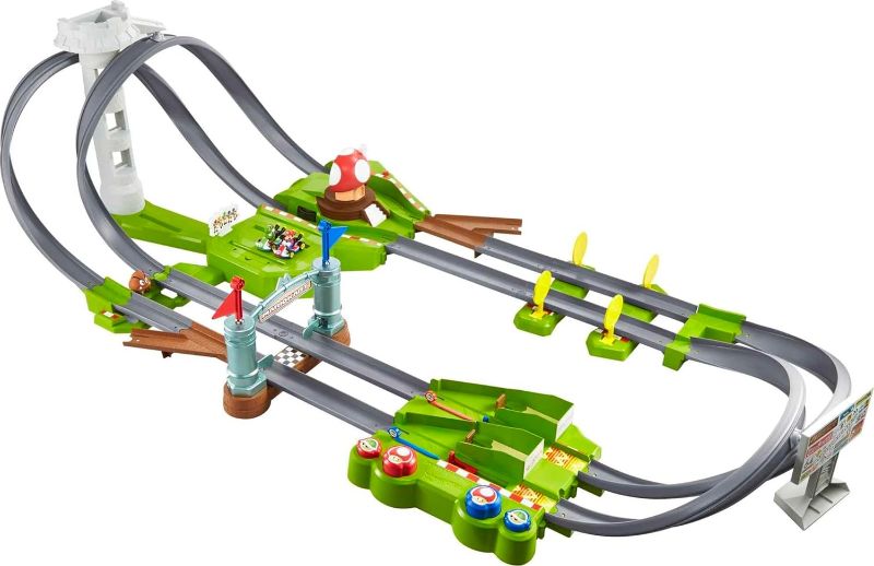 Photo 1 of 
Hot Wheels Mario Kart Circuit Track Set with 1:64 Scale Die-Cast Kart Replica Ages 5 and Above