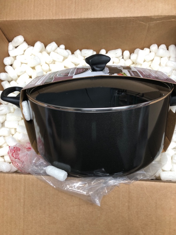 Photo 1 of 10.5 covered stockpot black 