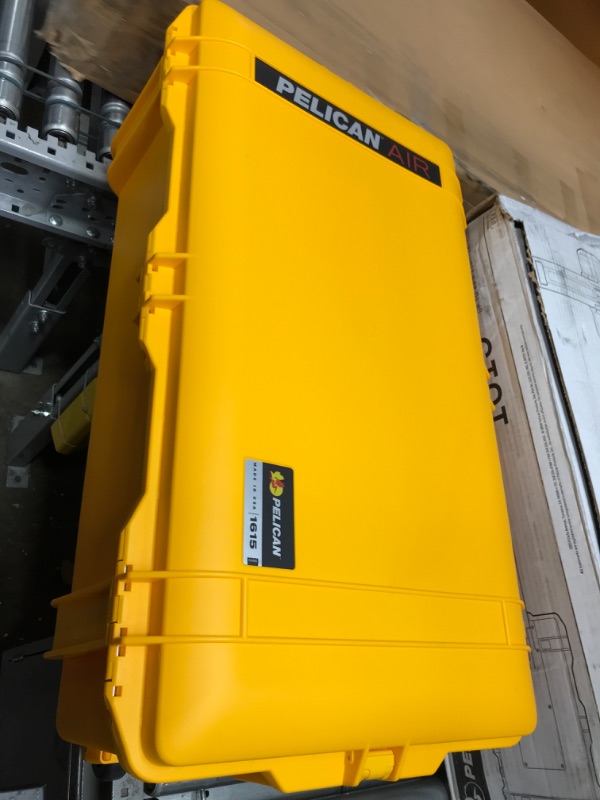 Photo 3 of Pelican Air 1615 Case No Foam - Yellow