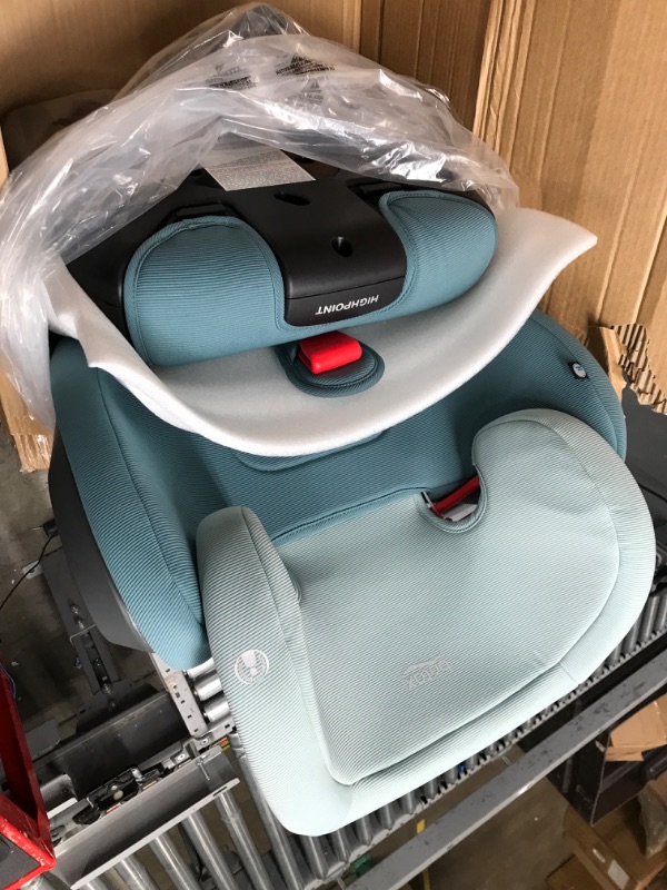 Photo 2 of Britax Highpoint Backless Belt-Positioning Booster Seat, SafeWash Green Ombre