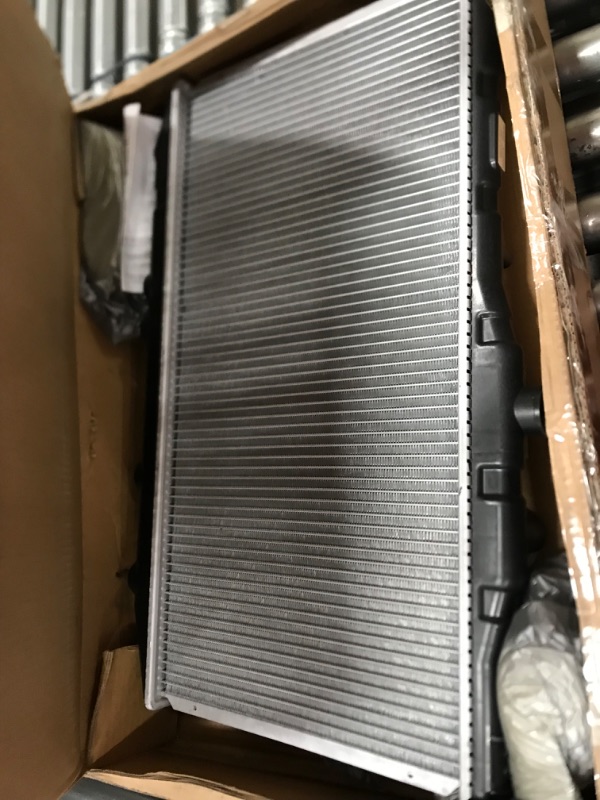 Photo 2 of Denso 221-3129 Radiator