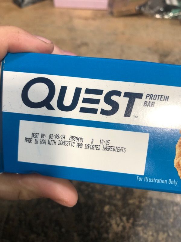 Photo 2 of **EXP DATE 02/09/24!! Quest Nutrition Oatmeal Chocolate Chip Protein Bar, High Protein, Low Carb, Gluten Free, Keto Friendly, 12 Count 12 Count S'mores