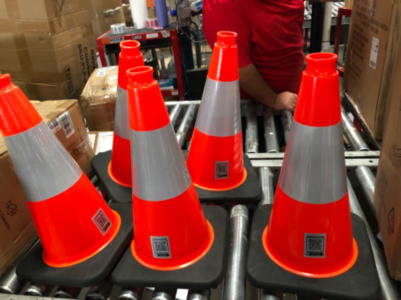 Photo 2 of (5 Cones) BESEA 18" inch Orange PVC Safety Traffic Cone Black Base Construction Road Parking Cones with 6" Reflective Collars 02_18"(5 Cones)