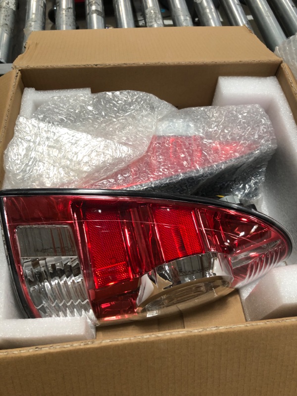 Photo 1 of Huray LED Tail Lights Fit for Toyota Tacoma 2005-2015 Taillight Lamp Replacement for 8155004160 8156004160 (Chrome Housing Red lens)