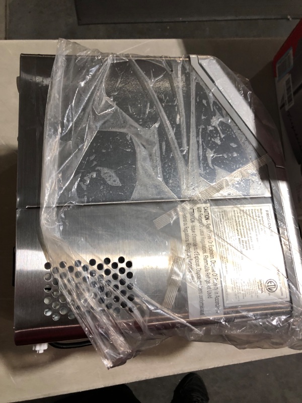 Photo 7 of ***UNTESTED - SEE NOTES***
FRIGIDAIRE EFIC452-SS 40 Lbs Extra Large Clear Maker, Stainless Steel